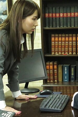 Office lady Yui Hatano sucks her boss to get a promotion